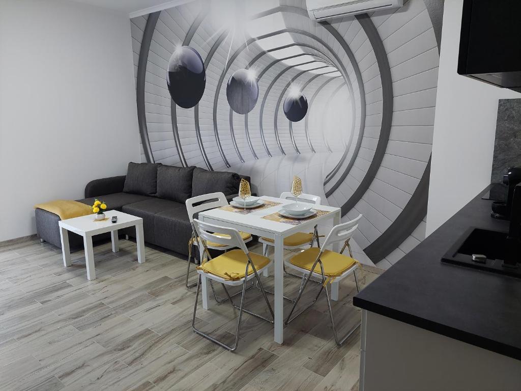 A seating area at Sweet Home Apartman