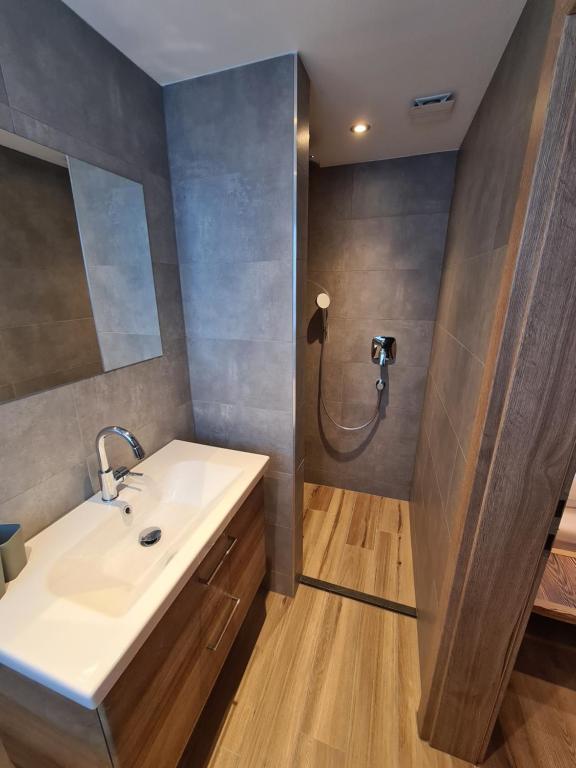 Koupelna v ubytování Hotel Pension Annerlhof