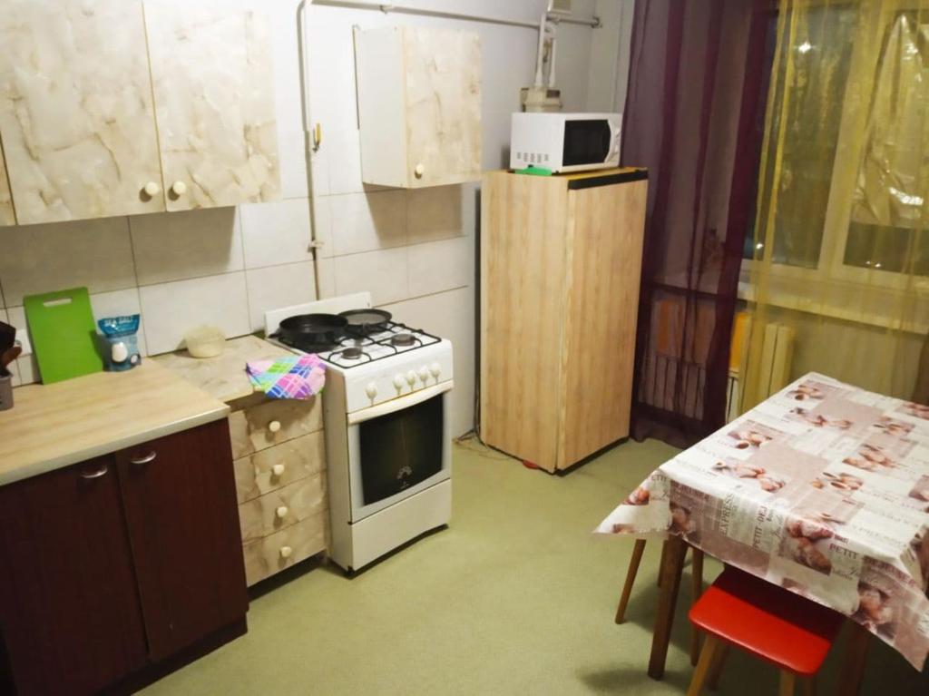 Уютная 2 комн. квартира на Красном Камне - Apartamento De Dos Dormitorios