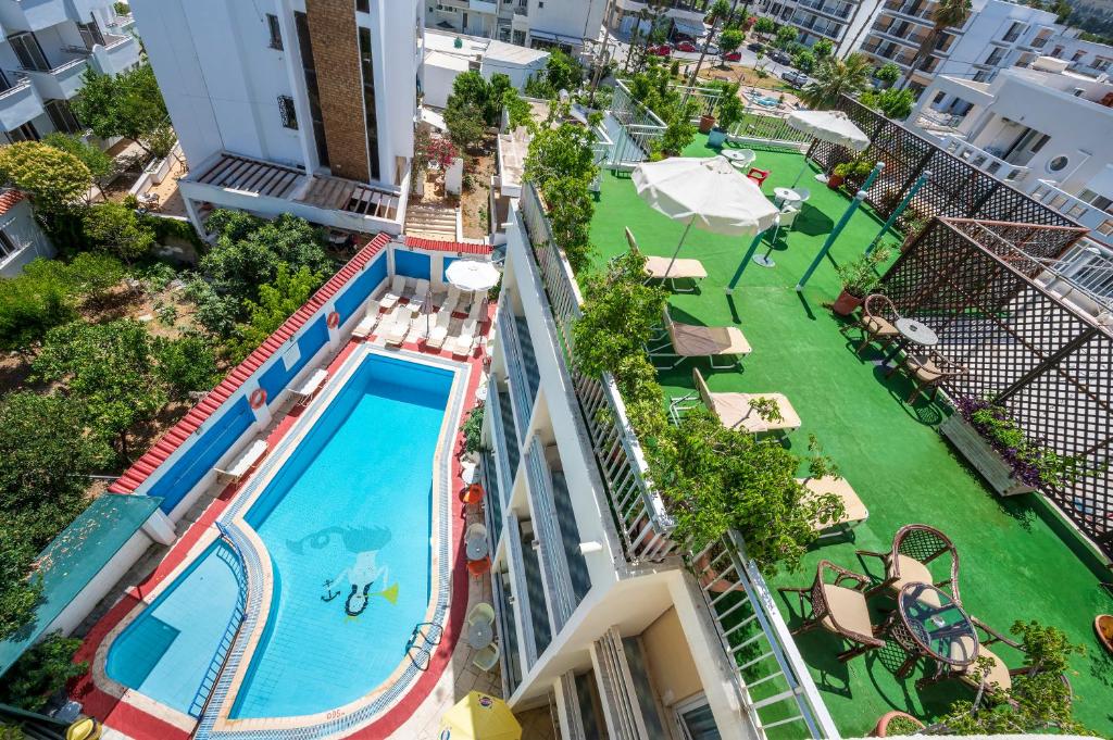 Bazén v ubytování Hotel Koala nebo v jeho okolí