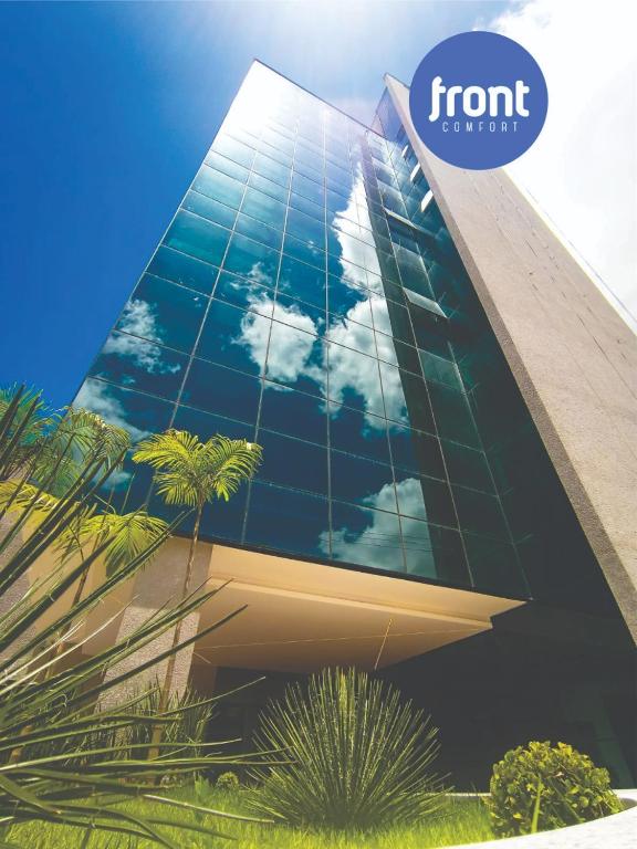 vistas a la parte delantera de un edificio en Front Comfort Teófilo Otoni, en Teófilo Otoni