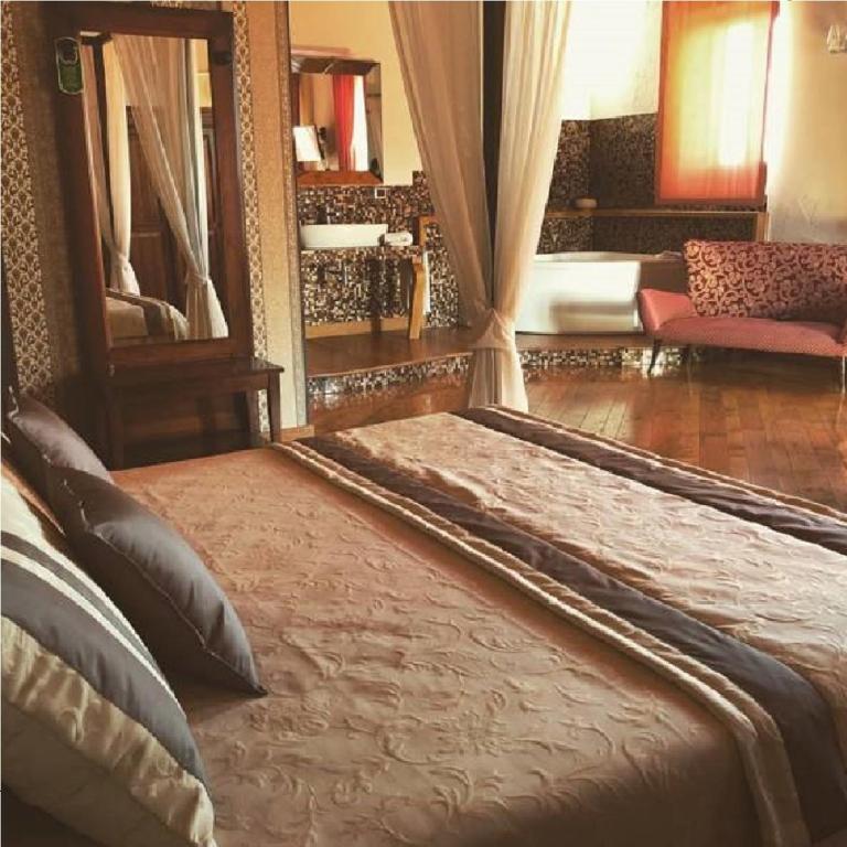 Hotel Medici - Suíte King Com Banheira De Hidromassagem
