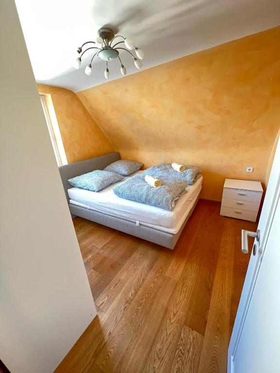 L8 Street - Heimsheim - Apartamento De Tres Habitaciones