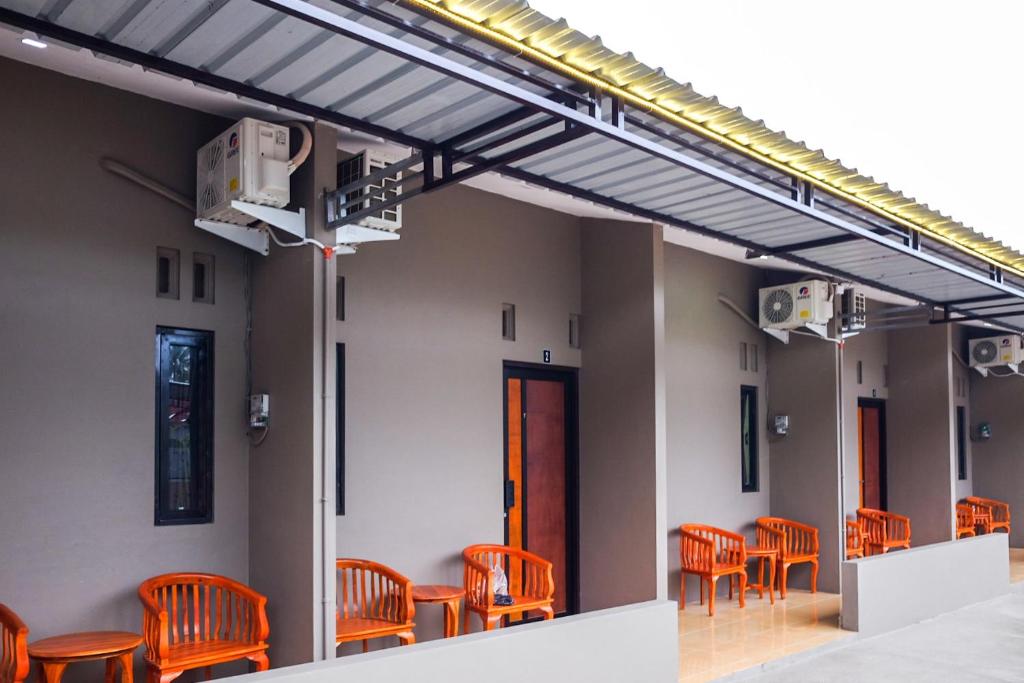 Foto dalla galleria di RedDoorz Syariah near Exit Tol Pemalang Comal 2 a Comal