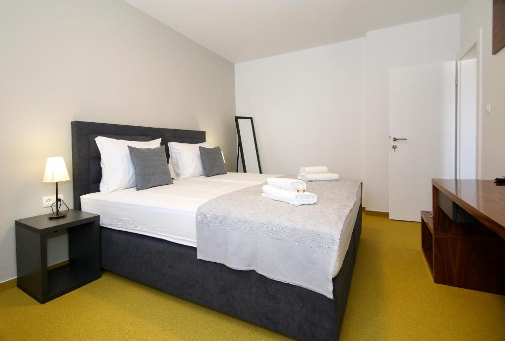 Apartments Dado - Deluxe Double Or Twin Room