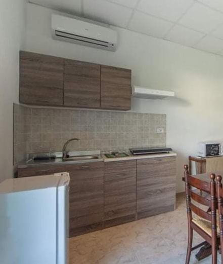 Kuchyň nebo kuchyňský kout v ubytování Albergo Luisss