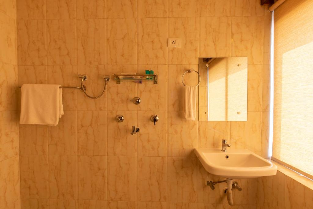 Koupelna v ubytování Gorakha Hotel