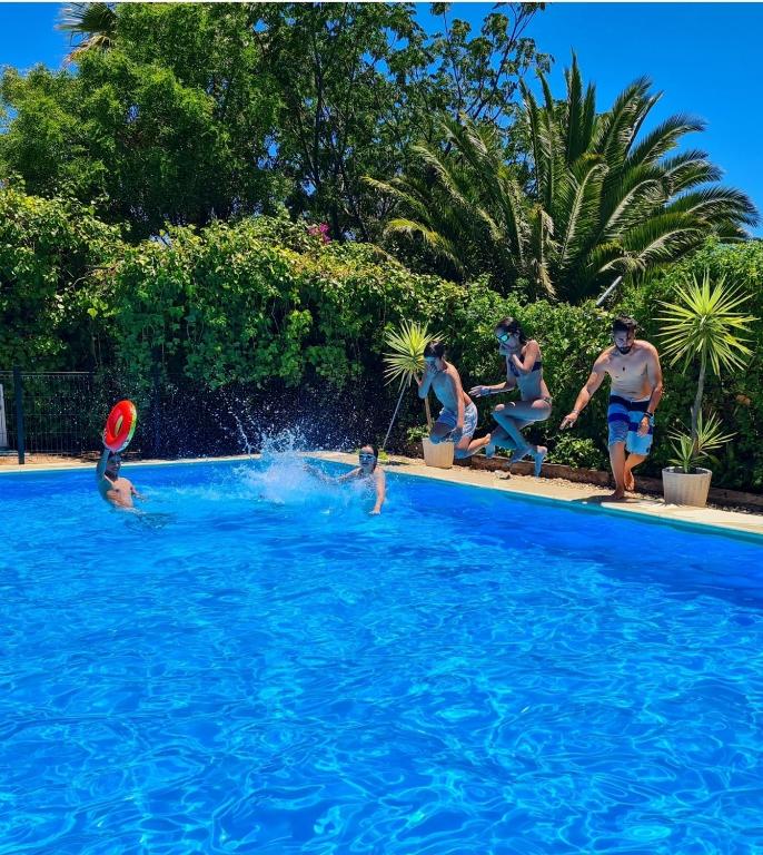 The swimming pool at or close to Villa Mirador del Sol, 45min playas de Doñana, 35min de Sevilla
