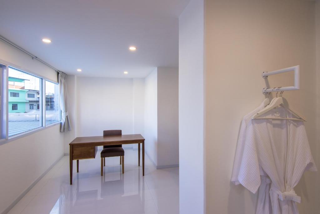 Thewhitehotel BY Charoensri - SHA Extra Plus - Resim 32