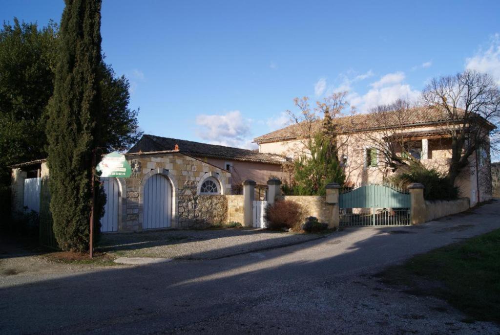 Photo de la galerie de l'établissement Gites de Charme au Mas des Roses, à Goudargues