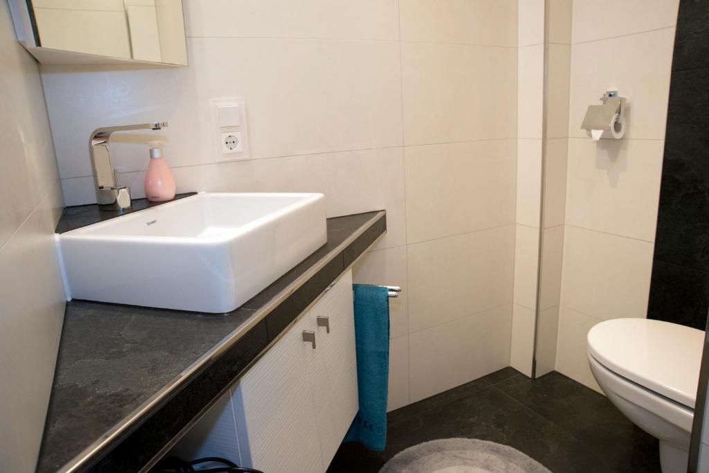 Kúpeľňa v ubytovaní Haus Rattenböck