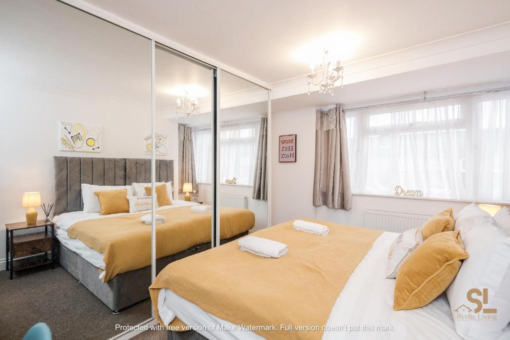 Krevet ili kreveti u jedinici u okviru objekta Enfield House by Svelte Living
