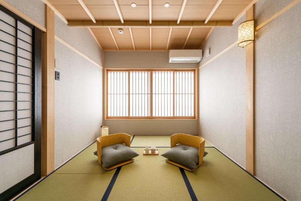 Posezení v ubytování THE MACHIYA HOTEL TAKAYAMA
