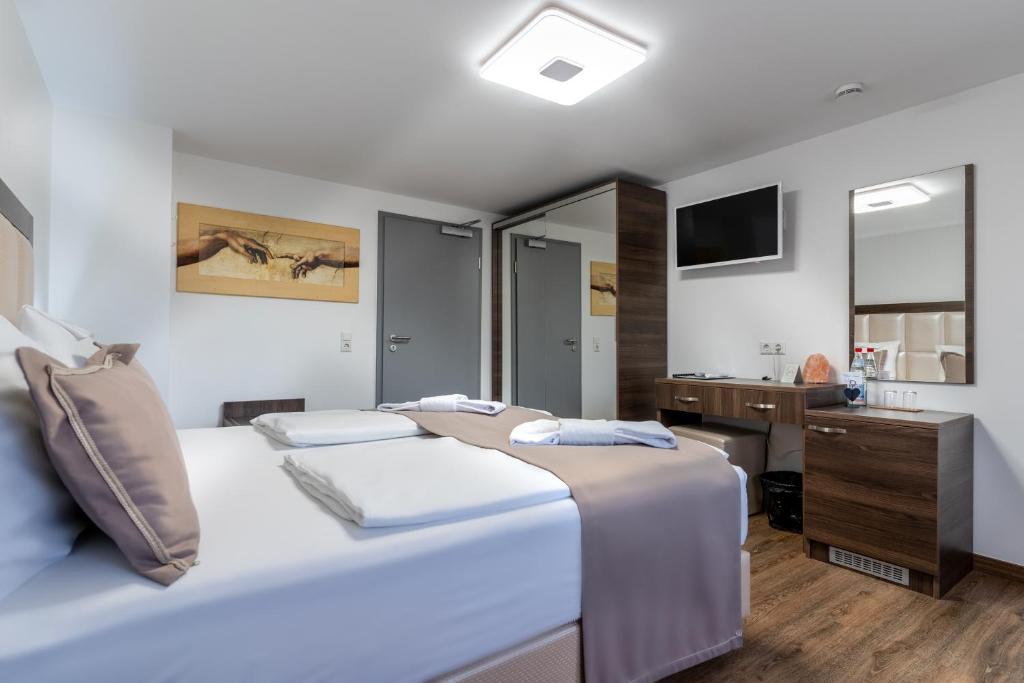 Hotel Myrsini - 