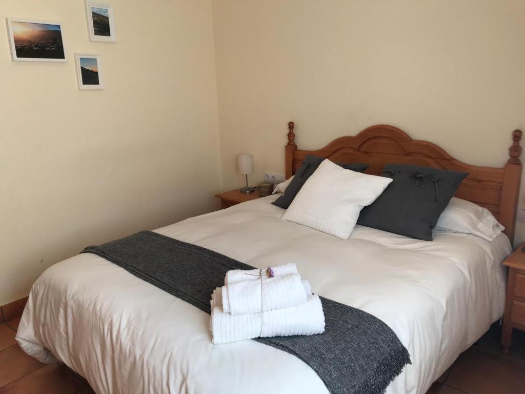 Fonda Peremiquel, Castellar de NʼHug – Updated 2022 Prices