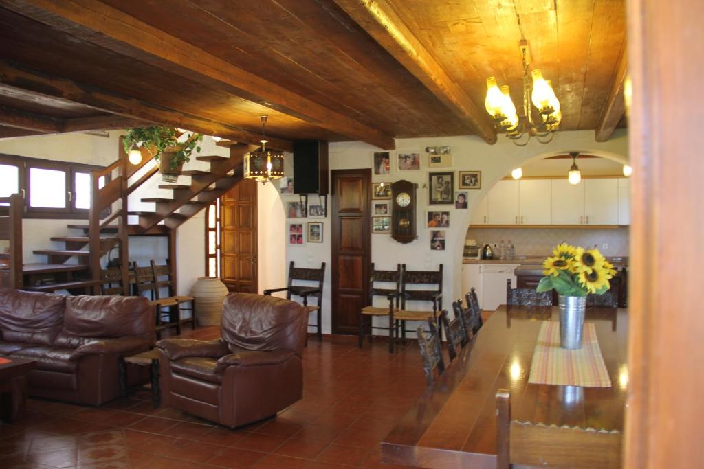 Posezení v ubytování Stalis Bay Villa
