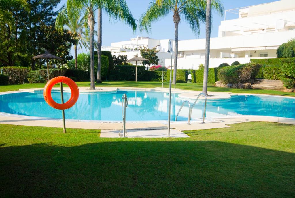 Apartamento Terrazas del Rodeo, Marbella, Spain - Booking.com