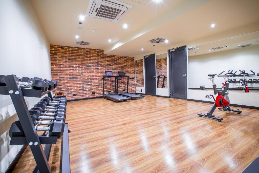 Posilňovňa alebo fitness centrum v ubytovaní Hotel Diament Plaza Katowice