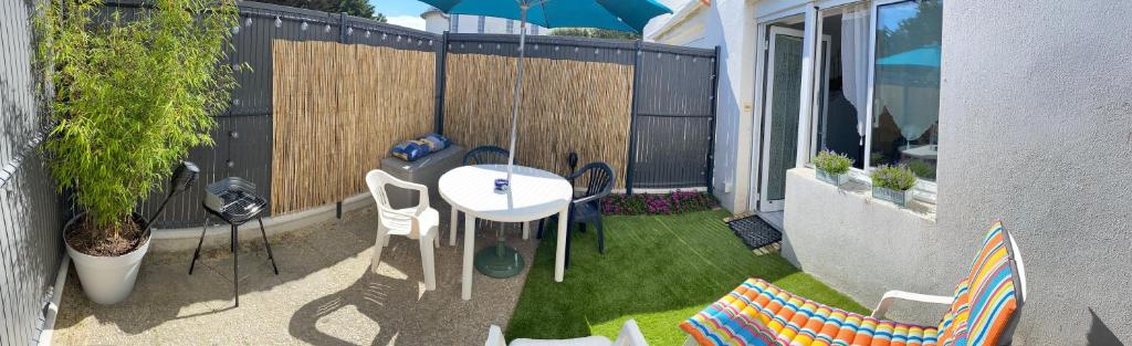 Zahrada ubytování Studio Trégastel plage à 20 mètres