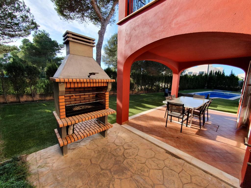 Zahrada ubytování VILLA ALBENIZ- Zona muy tranquila en Cala Pi- Llucmajor- Mallorca