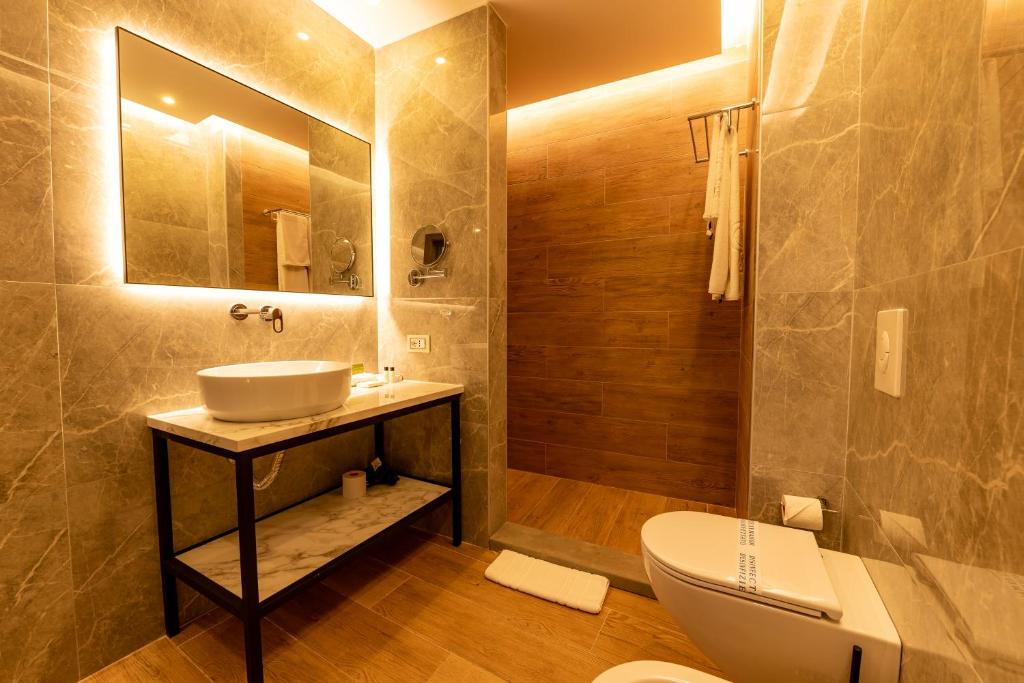 Koupelna v ubytování Mövenpick Hotel Lalez Durres