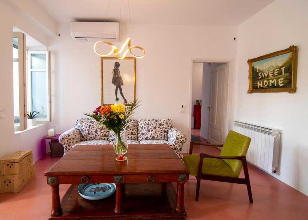 Posedenie v ubytovaní Quartano Paros Residence