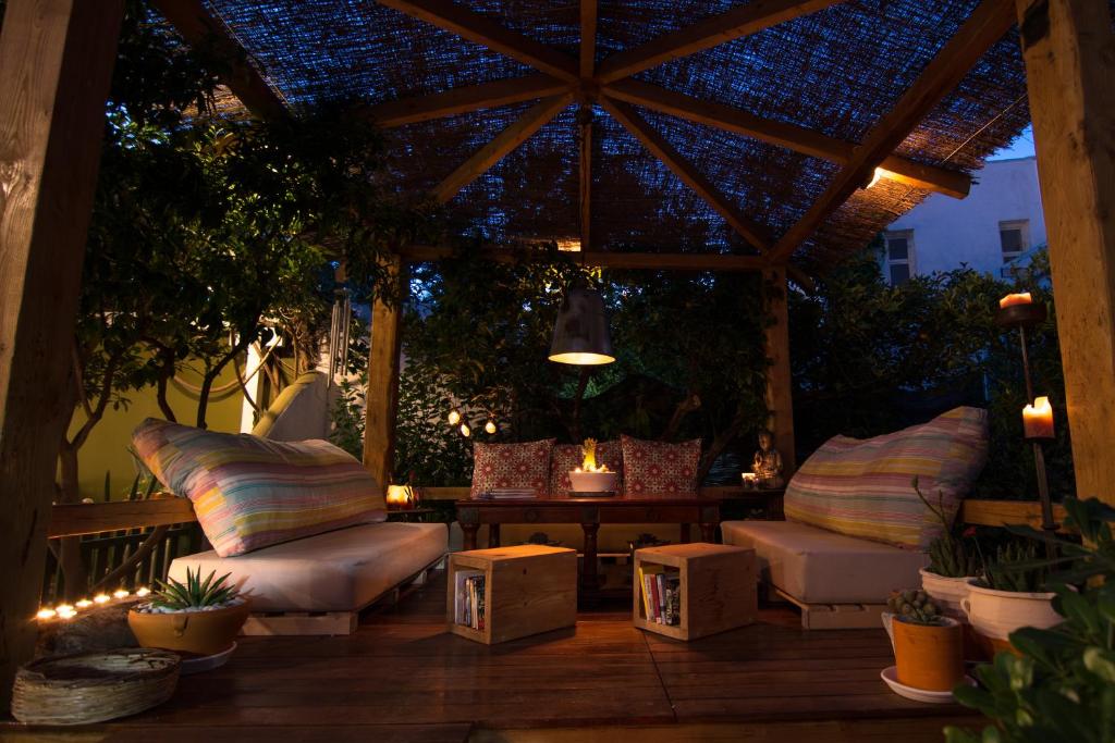 Posedenie v ubytovaní Quartano Paros Residence