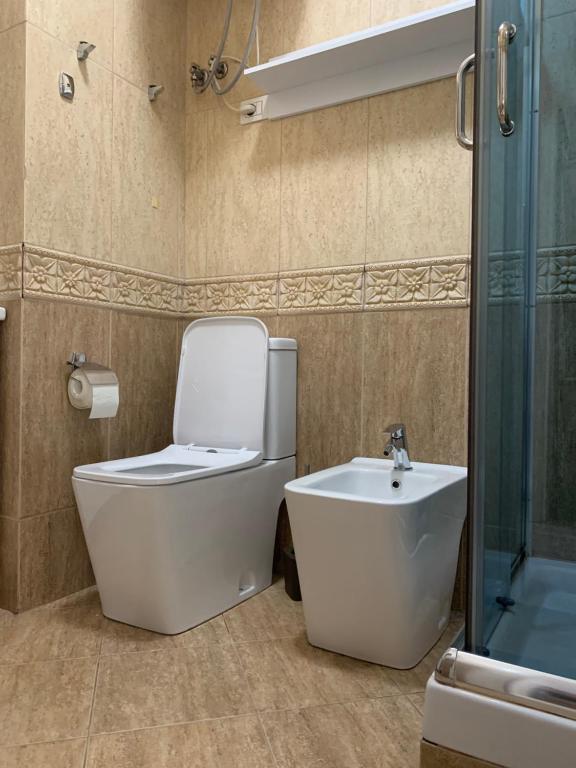 Haris Apartment Tirana no.2 - Imazhi 3