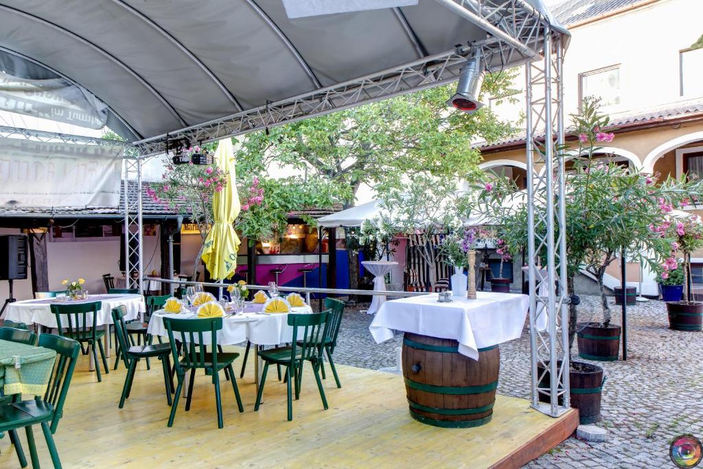 Restaurace v ubytování Turmhof Breitenbrunn