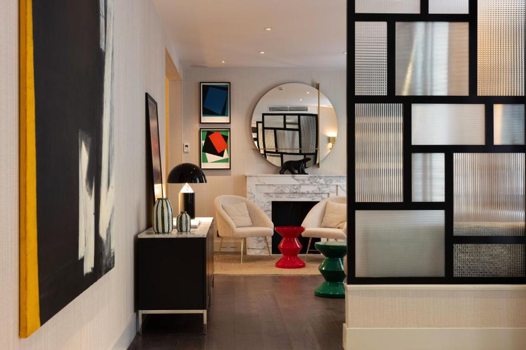 Hôtel Moderniste - Resim 14