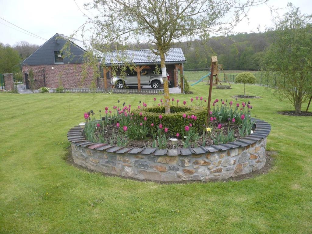Gîte Le petit coin de paradis Sautin - Four-Bedroom House
