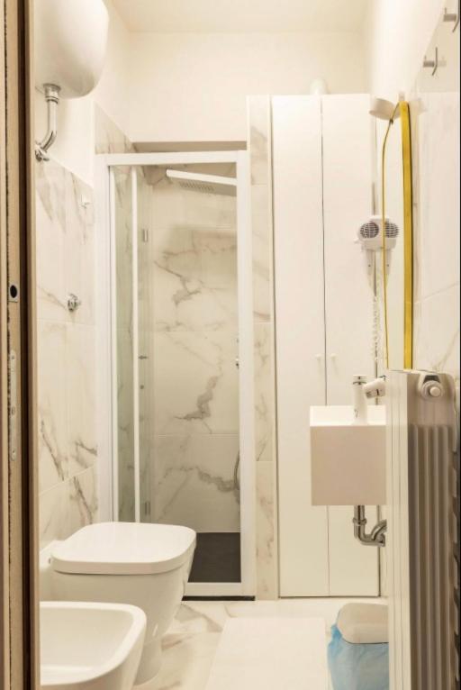 A bathroom at Carolina’SNest in Trastevere