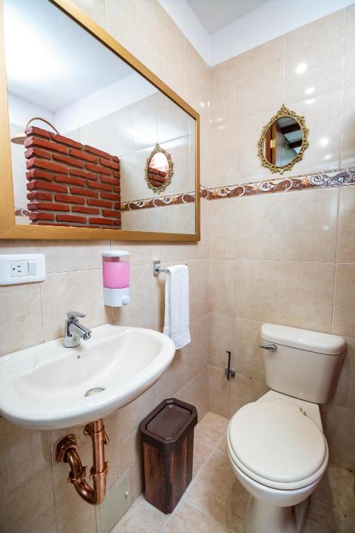 Koupelna v ubytování Scalea Di Mare Hotel