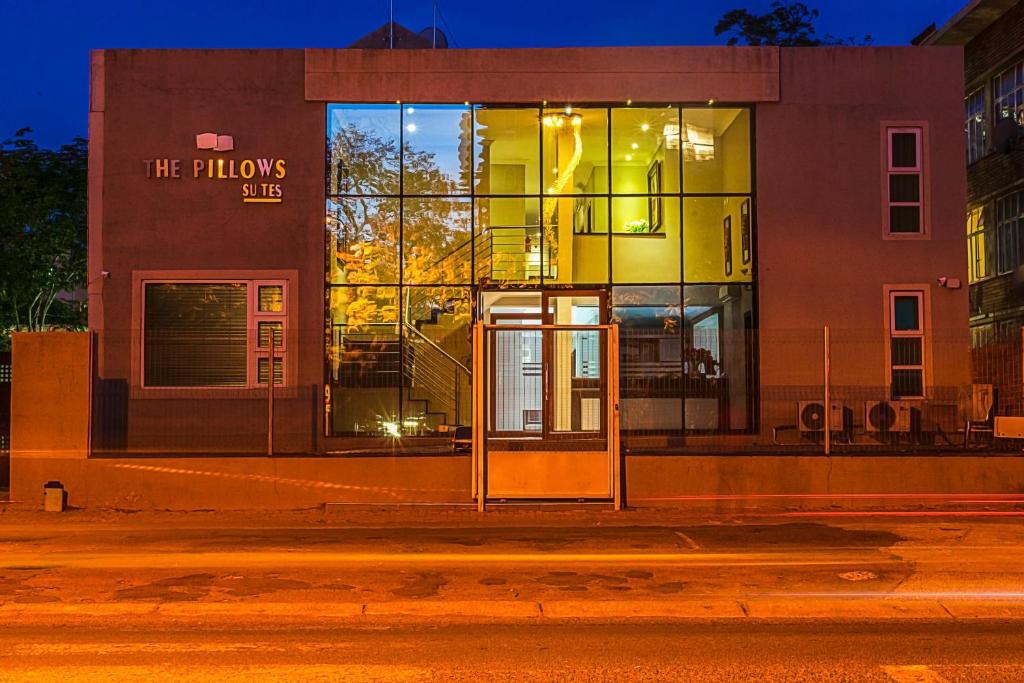 The Pillows Suite - Housity