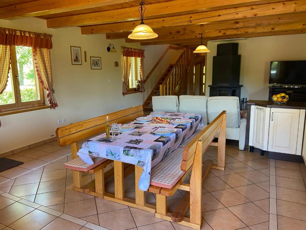 Kuchyňa alebo kuchynka v ubytovaní Holiday home Tihovo