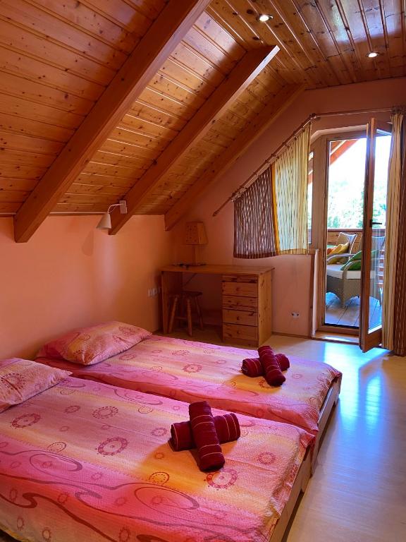 Posteľ alebo postele v izbe v ubytovaní Holiday home Tihovo