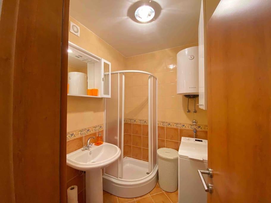 Kúpeľňa v ubytovaní Sea La Vie Holiday home with pool