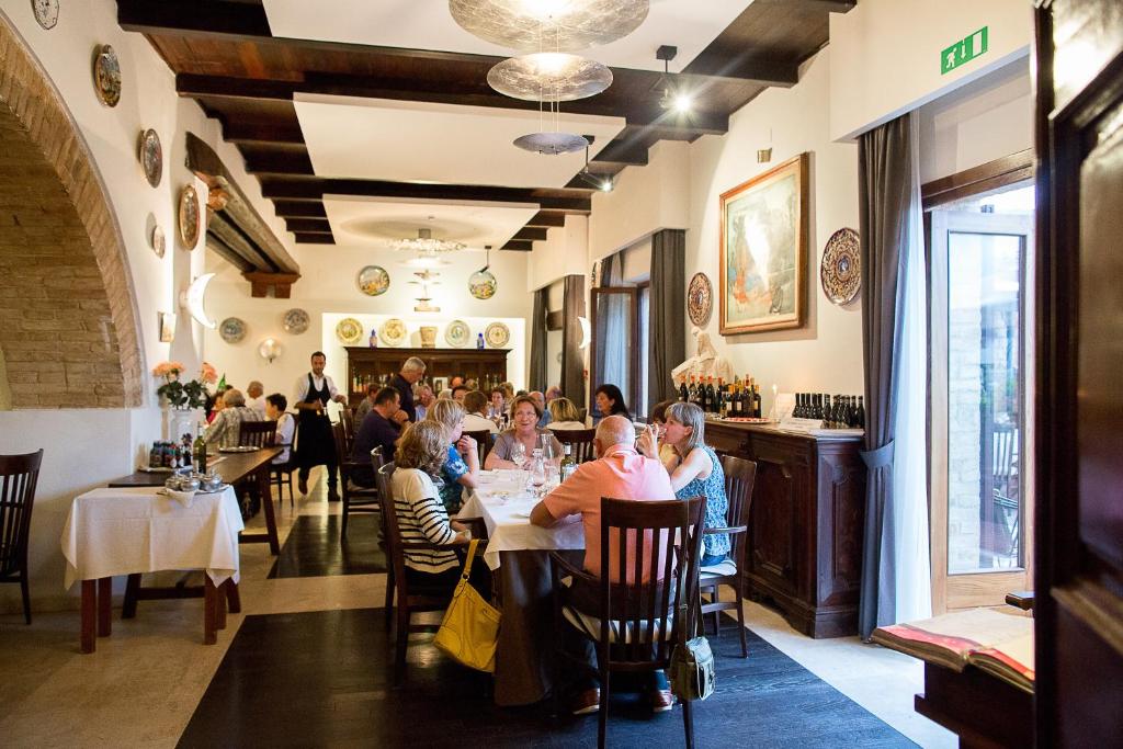 Restaurace v ubytování La Bastiglia