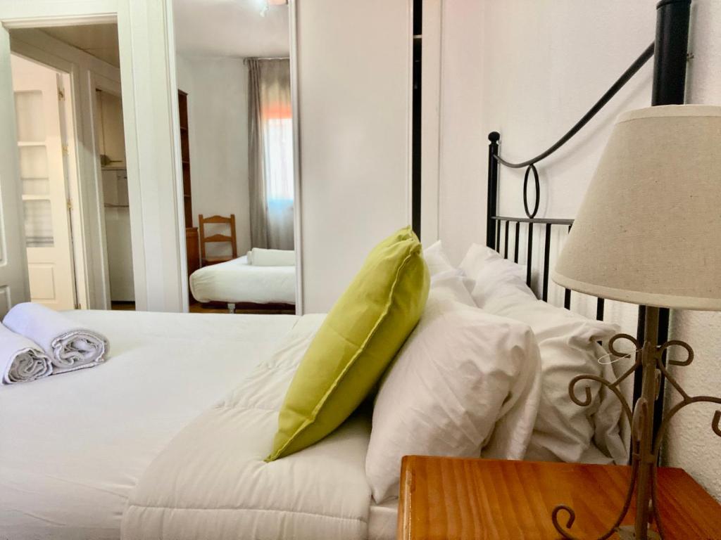 Deyanira Suite, Aeropuerto, IFEMA, Madrid – Updated 2023 Prices