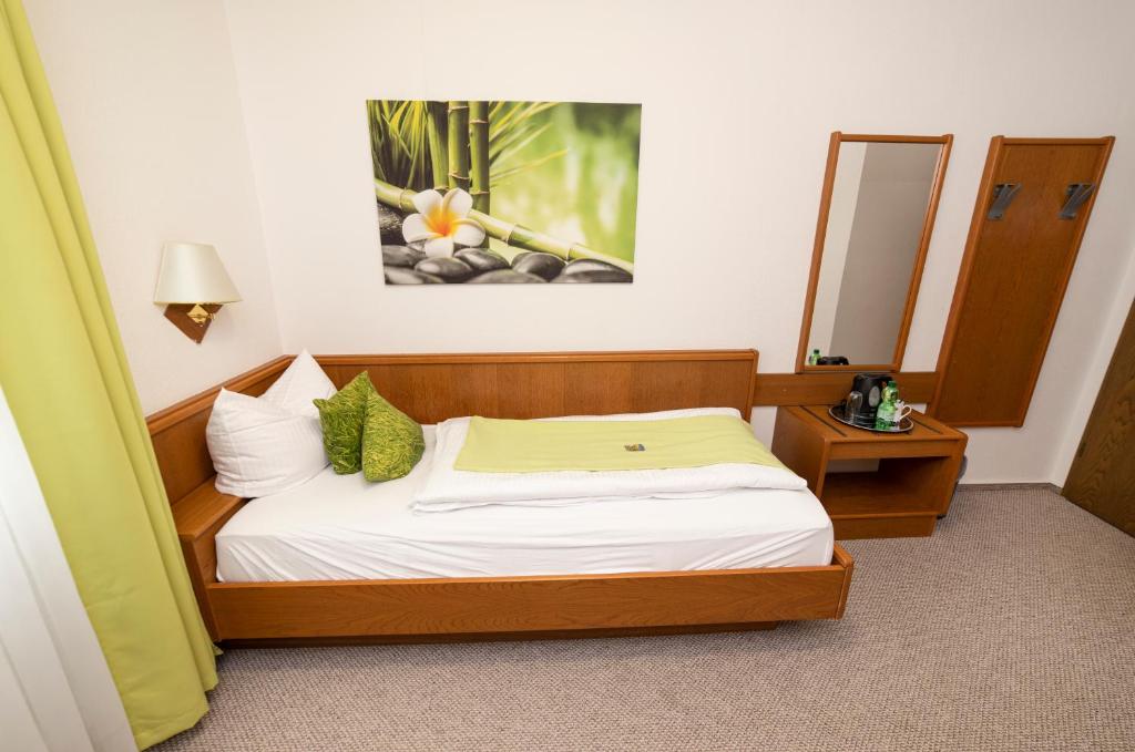 Hotel am Schlosspark Essen - Resim 28