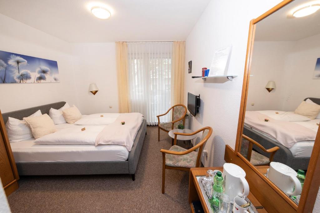 Hotel am Schlosspark Essen - Resim 25