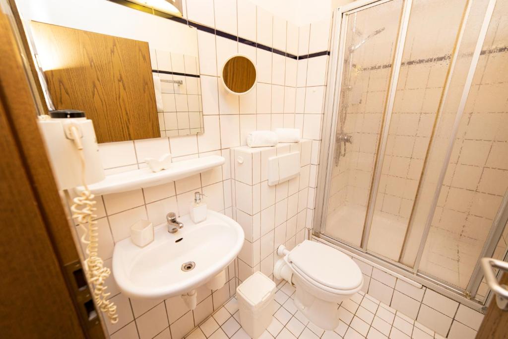 Hotel am Schlosspark Essen - Resim 30