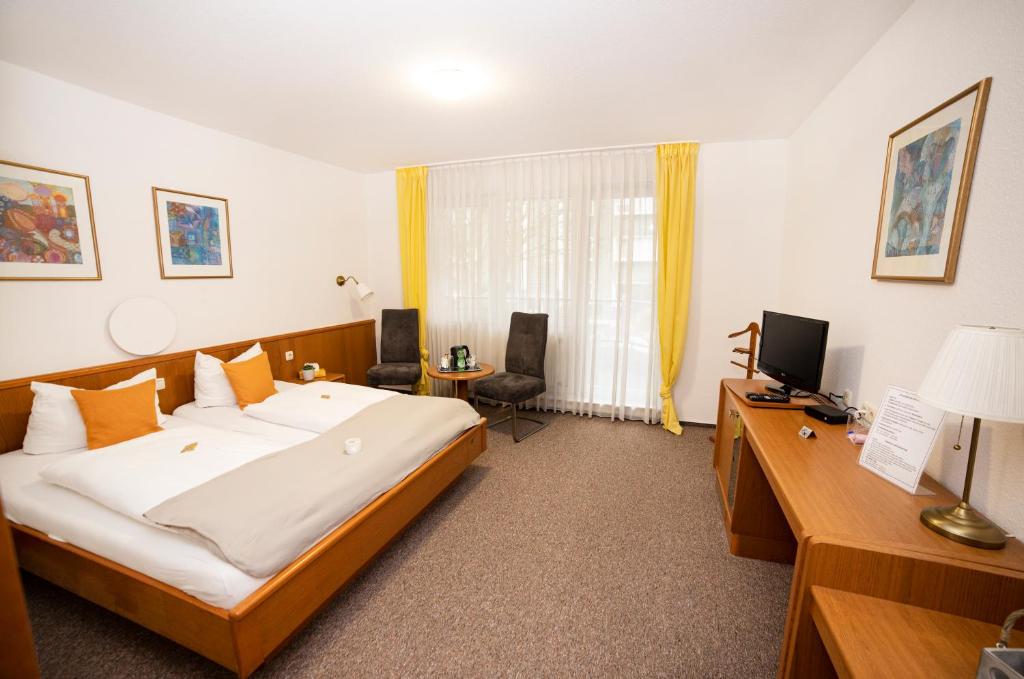 Hotel am Schlosspark Essen - Resim 33