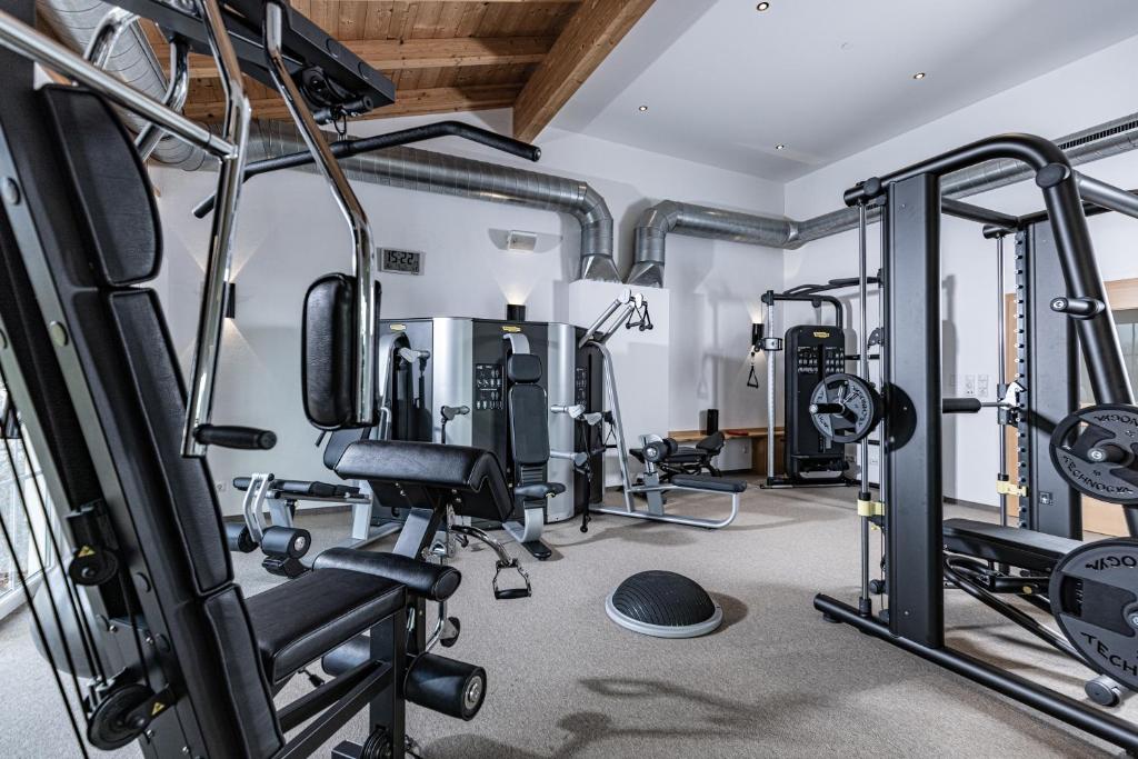 Fitness centrum a/nebo fitness zařízení v ubytování Hotel Pirchnerhof
