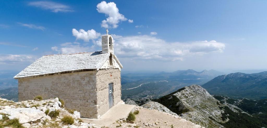 Příroda nedaleko apartmánu