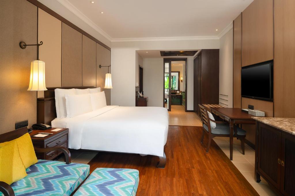 InterContinental Pattaya Resort by IHG - Classic King Room With Garden View