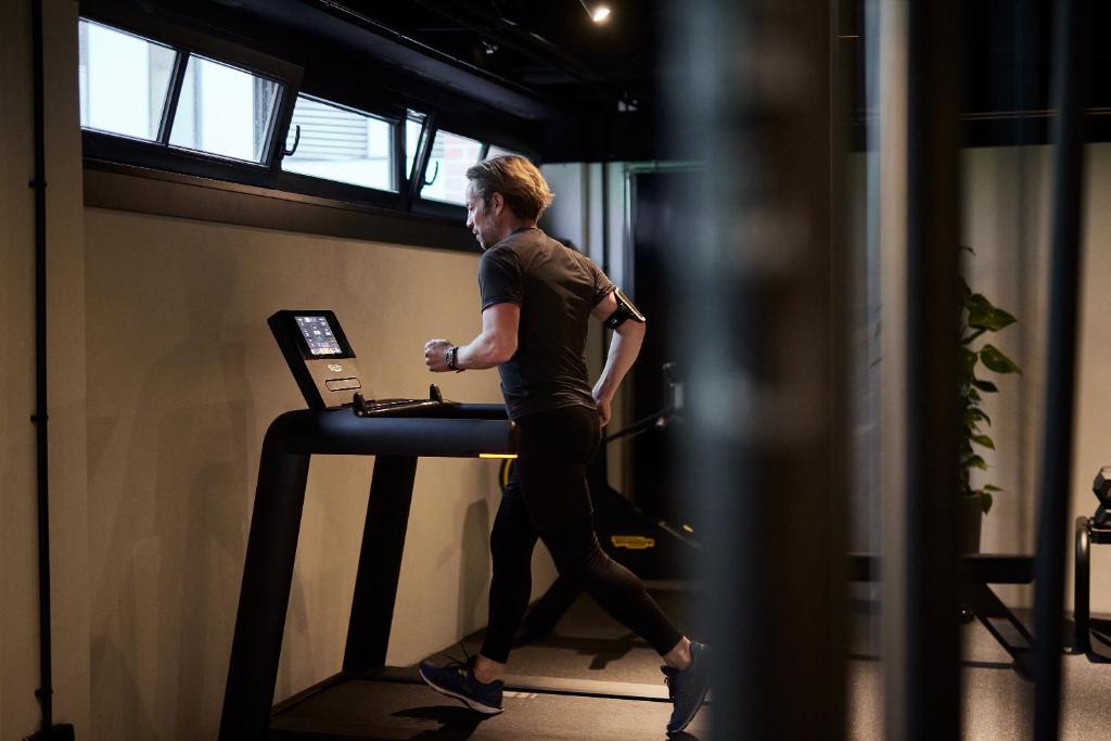 hood house - Resim 13