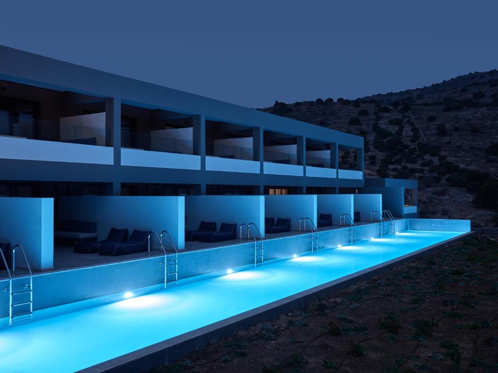 Bazén v ubytování Domes Aulus Elounda All-Inclusive Resort, Adults only, Curio by Hilton nebo v jeho okolí