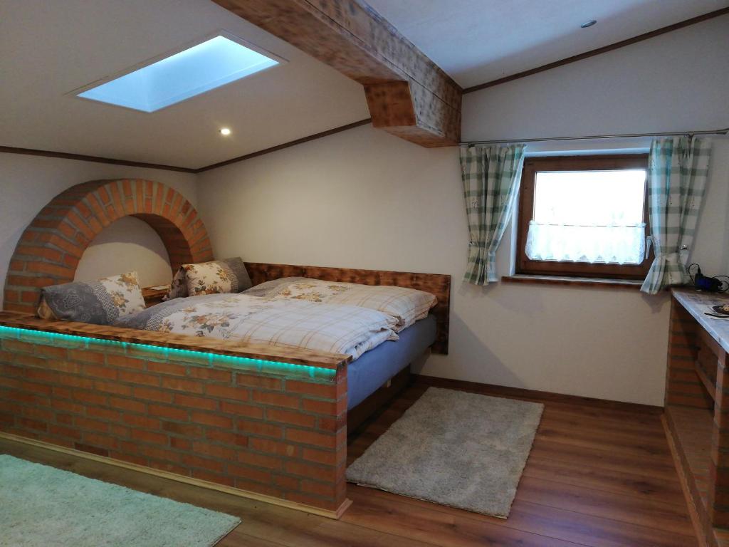 Postel nebo postele na pokoji v ubytování Ferienwohnung Fernblick
