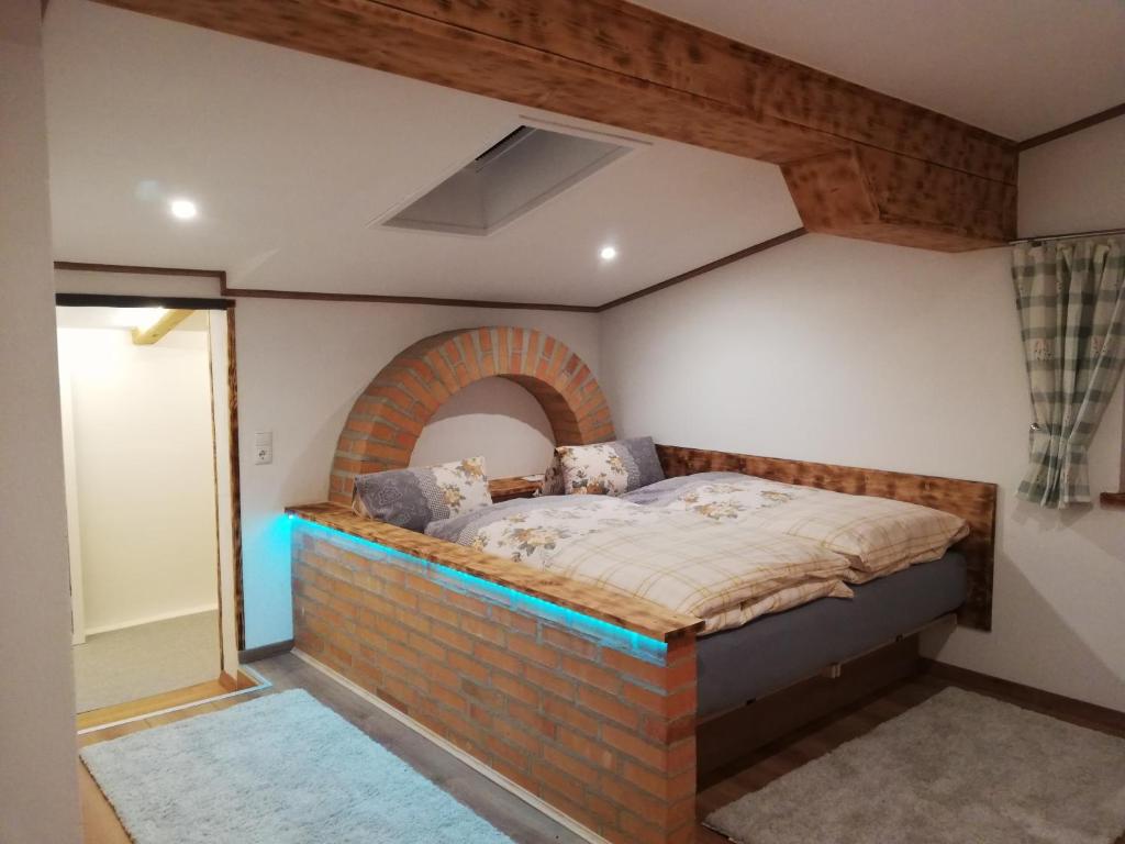 Postel nebo postele na pokoji v ubytování Ferienwohnung Fernblick